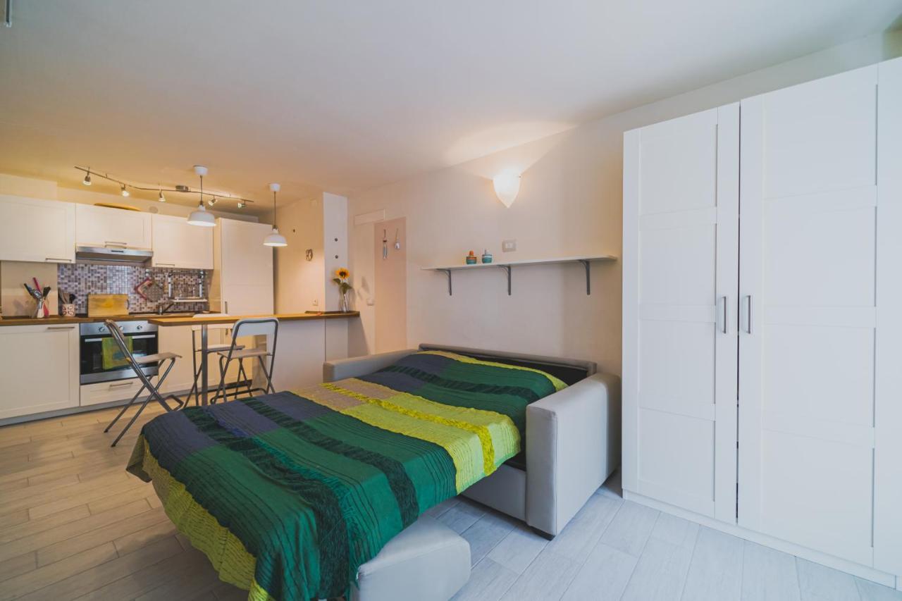 Monolocali Le Lecce Pool & Tennis Capoliveri  Exterior foto